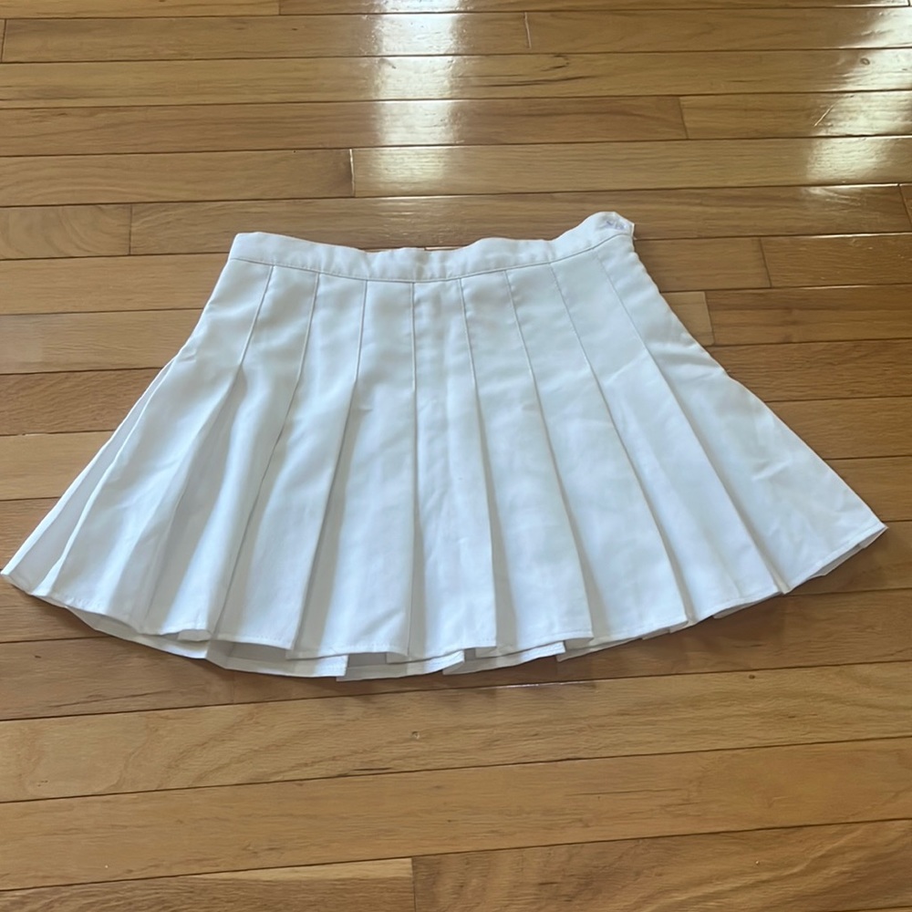 White Cheerleading Tennis Skirt (size M)